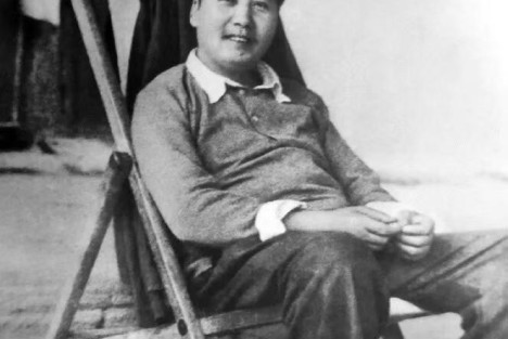 一件旧衬裤、一条毛巾，西柏坡时期的毛主席究竟有多 “抠”？