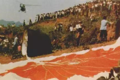 李克勤｜纪念中国成功回收返回式卫星50周年：向热爱毛主席的航天人致敬！