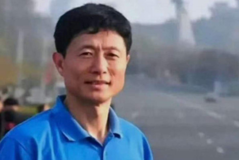 前锋：深切怀念艾跃进，全心全意为人民