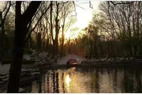 在革命道路上不断得到更新的中华文明