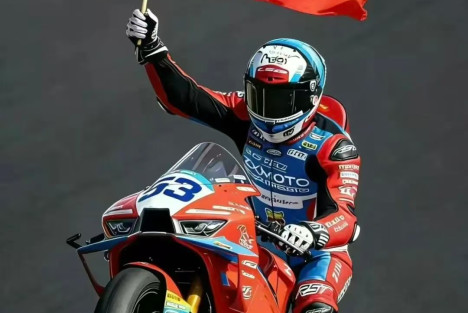 张雪的成功，揭开了毛泽东思想最透彻的真相！