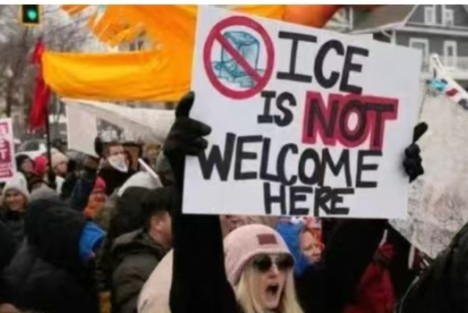 罢课!罢工!罢市!美国明尼苏达5万抗议者零下23度抗议示威！