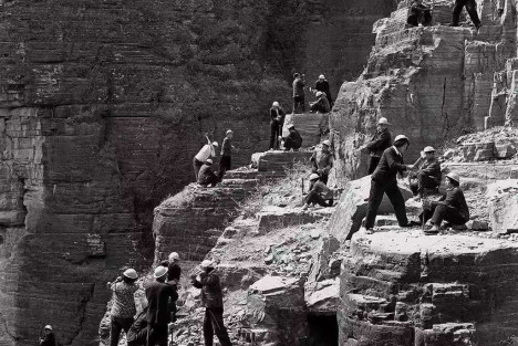 律诗 神奇红旗渠