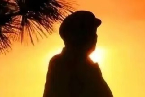 抬头望见北斗星，心中想念毛主席