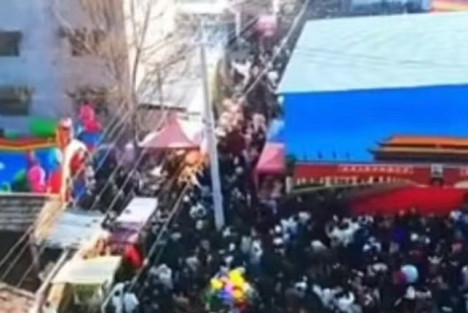 毛主席，中国人民心目中的光，为何会成为某些”精英“心中的刺？!