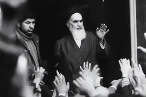 子午|左翼悲歌：回望伊朗的“四·一二”时刻