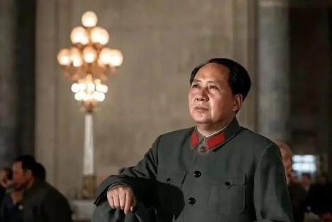 他一直奋斗到生命的最后一刻 ——纪念毛主席逝世50周年