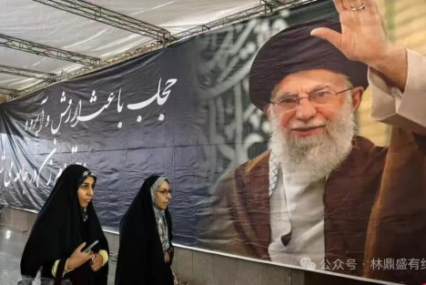 伊朗崩塌前夜的十个警钟：中国必须从血火中读懂的生存法则