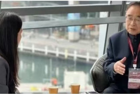 中医药走出去：从疗效实证到文化共识——访谈张伯礼