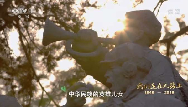 一位父亲珍藏了26年的一个箱子