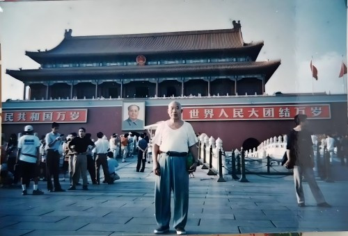 侯立虹：谁还记得“特别能战斗”的老矿工?