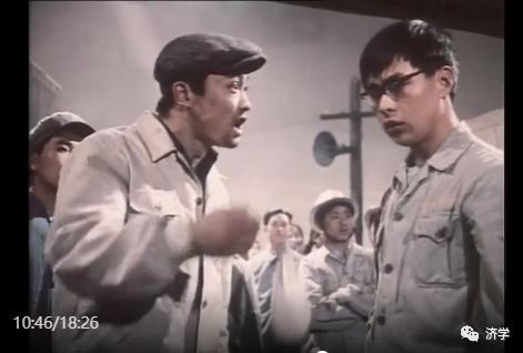 王进喜:扛红旗, 你叫我当英雄; 出事了, 你叫我当狗熊?不!我不趴下!