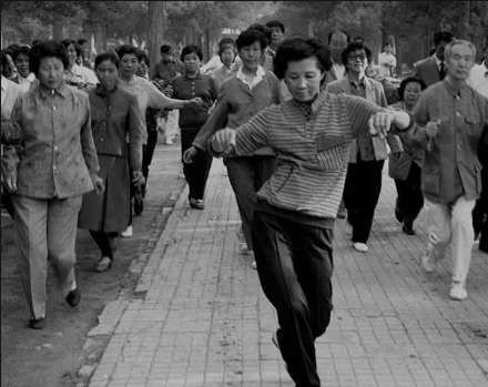 张宏良：真理的道路走起来很难很难