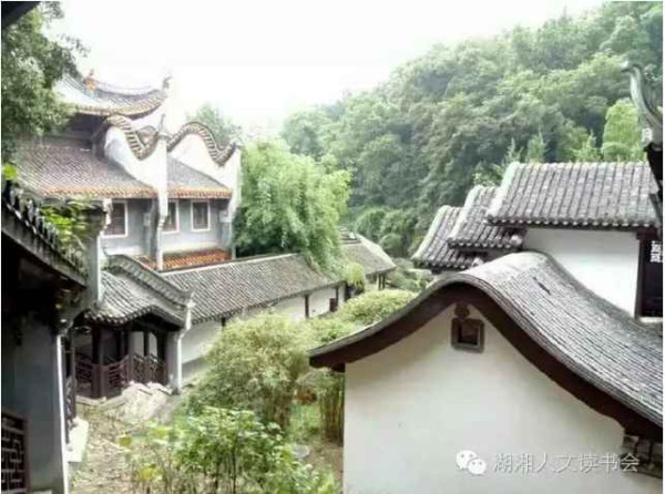 从不识字的大学校长到错字百出的大学横幅