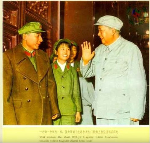 历史的敬意，回忆毛泽东与新疆