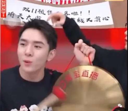 “双十一狂欢”的暗面：无人问津的快递劳工