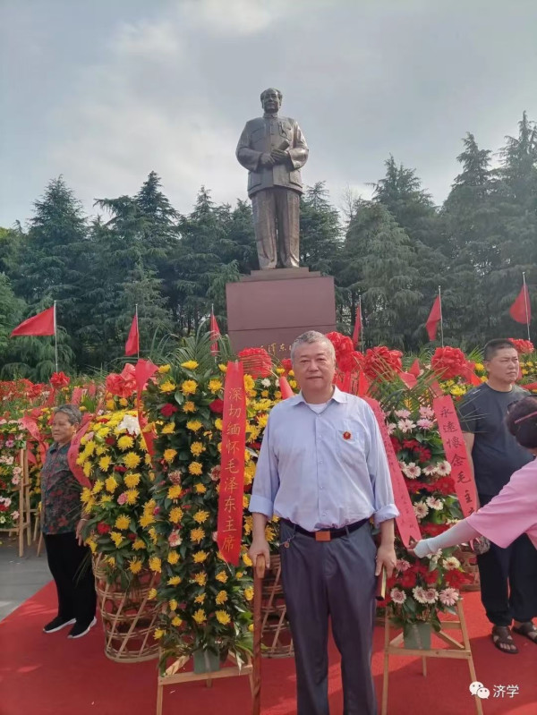 李克勤：当年唱“火车向着韶山跑”的人如今在干啥？