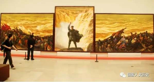 用血与泪写下的《黄河大合唱》：民族灾难、抗战血性不能被过度娱乐化