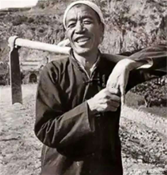 1977年，陈永贵副总理乘坐国产运十飞机，最后一次走出国门访问！
