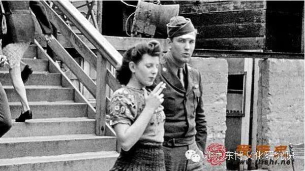 二战胜利后到底谁强奸了19万德国妇女？苏联的黑锅一背70年