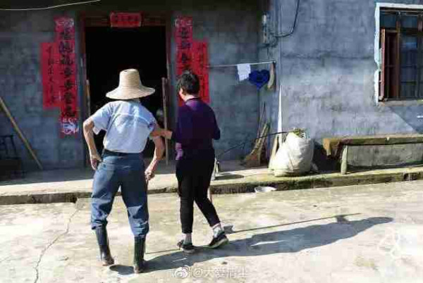 胡国庆：丈夫煤窑打工患尘肺病，她走两次被骗钱骗感情后绝望归家