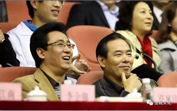 于洪臣被查，一枚小小的逗号