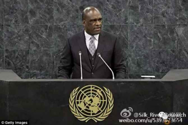 希拉里邮件门爆料人被暗杀,6星期内5位反希者离奇死亡