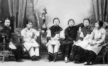【铁的事实】毛主席将鬼变成人，从新中国的妓女改造说起