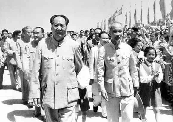 70年代《十万个为什么》，科学要为工农兵服务！