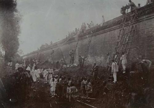 中国历史上的奇耻大辱!清兵武器装备其实强于八国联军,却败得一塌糊涂