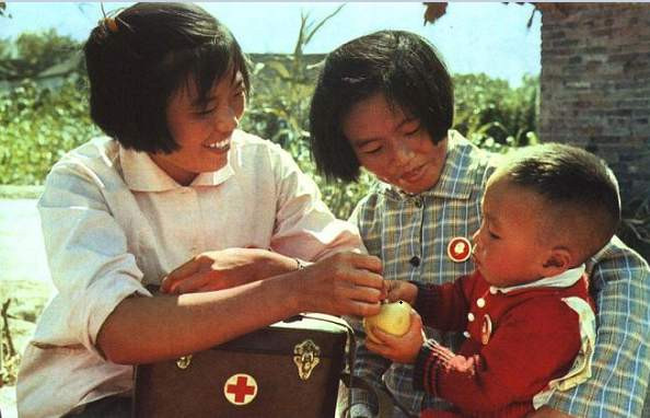 毛主席发怒：为了农民，卫生部不能只为老爷服务