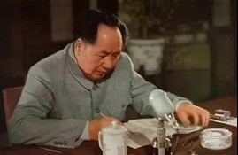西电送毕业生自研芯片相框，毛爷爷的题词太醒目了！