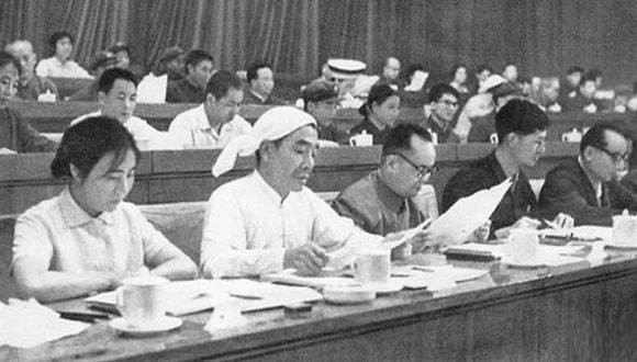  朱老大伯：幸会吴桂贤大姐述怀