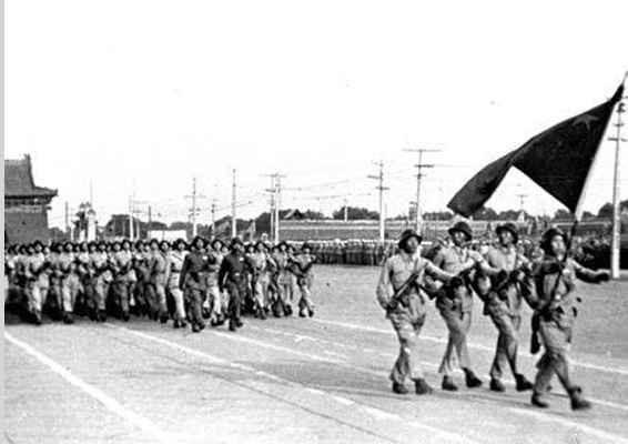 开国大典 ——民族复兴的历史转折点