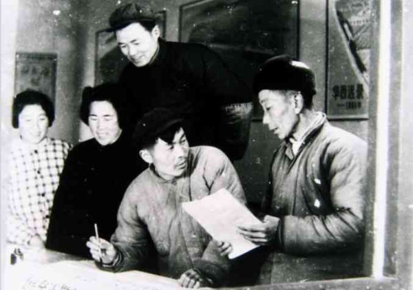 杜润生死了——看他们如何搞垮中国农村集体经济