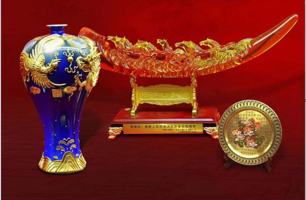 朝中友谊永垂不朽（五）