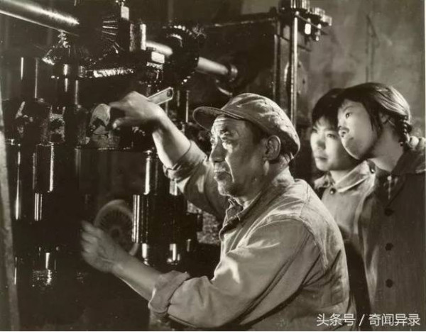 谢小庆：毛爷爷说农村不能只搞农业