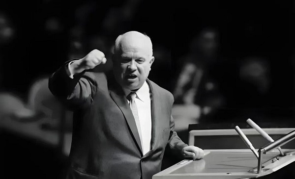 苏联国营企业为官僚垄断资产阶级所有制企业