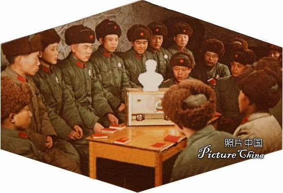 1970年4月24日21时35分：中国发射第一颗人造地球卫星－－“东方红”一号