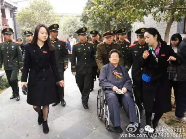 李讷、毛远新现身武昌 出席纪念董必武、毛泽民活动(罕见实拍)