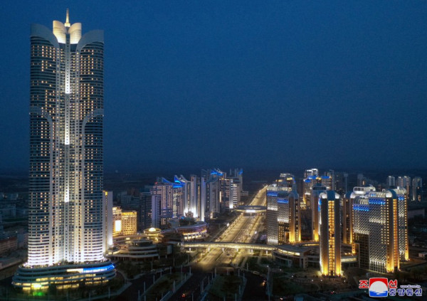 朝鲜首都平壤的夜景日新月异