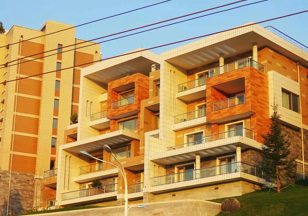 朝鲜：在平壤新的梯田式住宅区