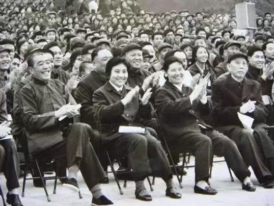 李克勤|清官远比不了做好事的好干部:陈永贵副总理李素文副委员长好在哪?