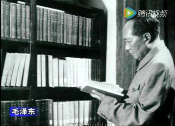 毛主席女儿李讷住所照片流出！墙上一幅照片引人注目...