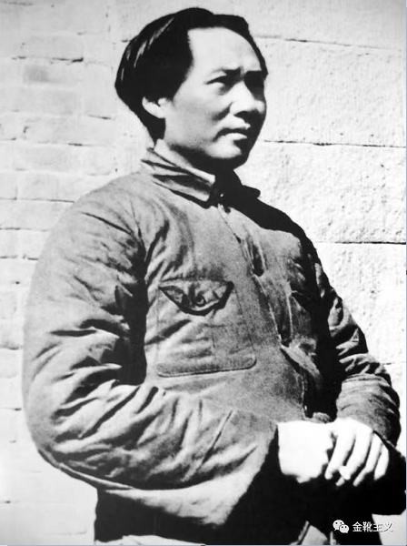 张雪峰得罪的，是一个根深蒂固的利益阶群