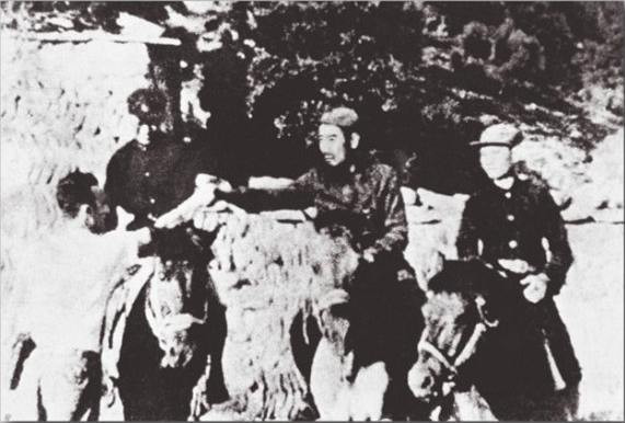 埃德加·斯诺： 西行漫记—— 去红都的道路（二）