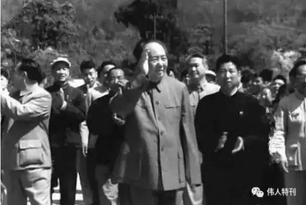 1965年毛主席重上井冈山准确预言