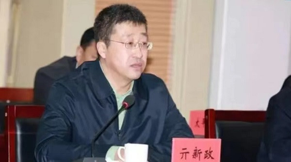 子午|又一“店小二”落马：私有化背后总有腐败?