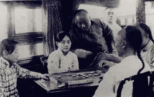 【铁的事实】毛主席将鬼变成人，从新中国的妓女改造说起
