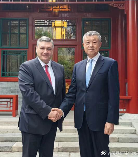 俄罗斯联邦外交部副部长安德烈·鲁坚科在北京与中国政府朝鲜半岛事务特别代表刘晓明举行了磋商